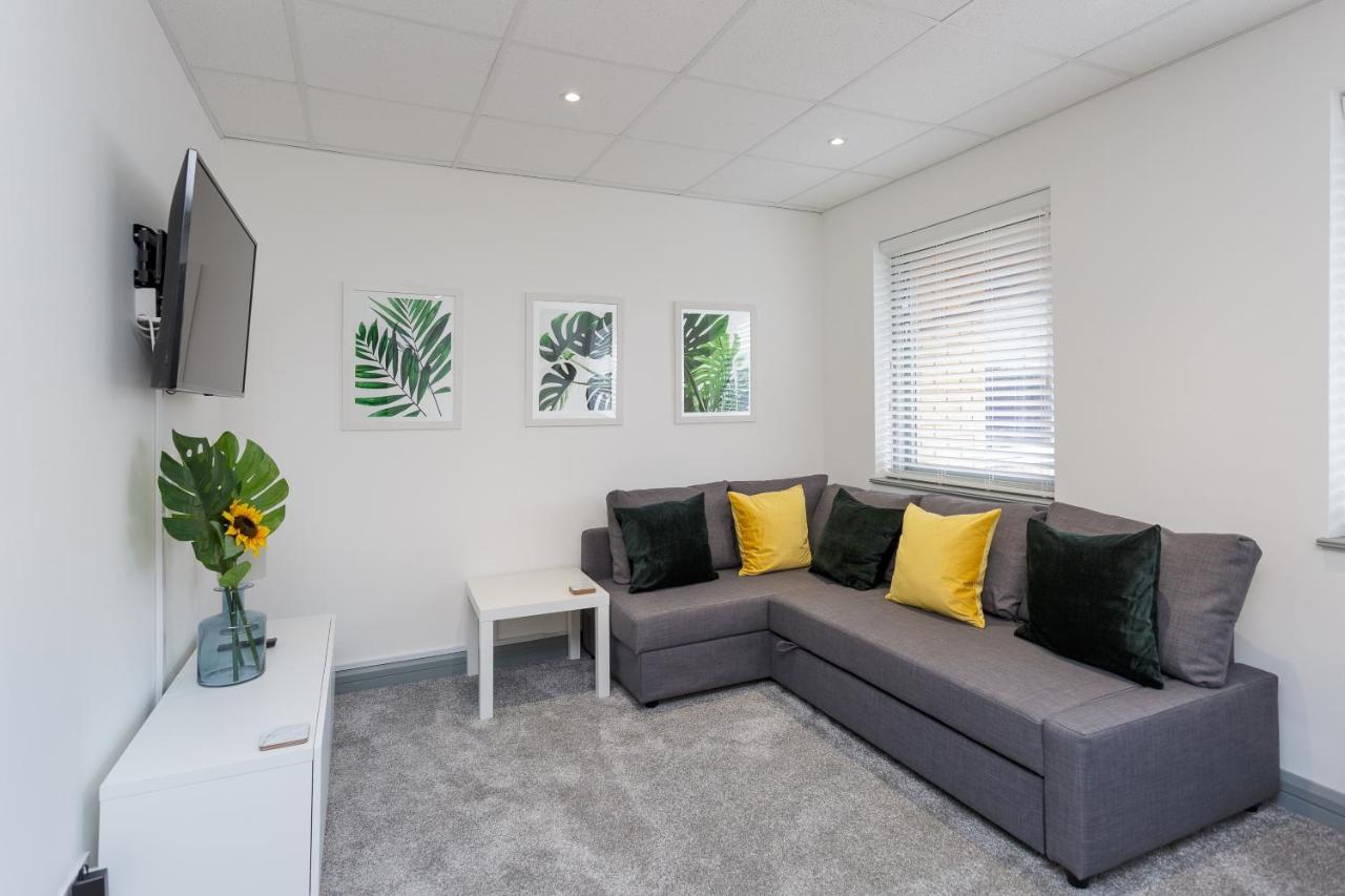 Sovereign Gate - 2 Double Bedroom Apartment In Portsmouth City Centre Экстерьер фото