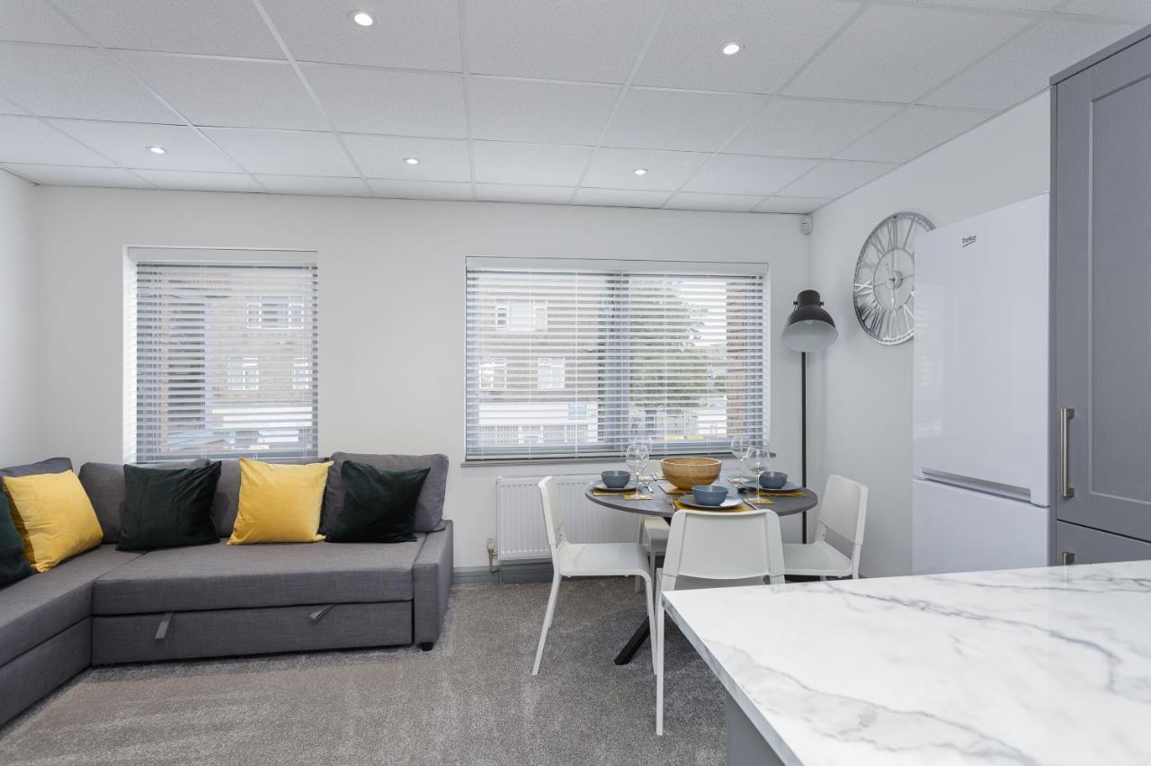 Sovereign Gate - 2 Double Bedroom Apartment In Portsmouth City Centre Экстерьер фото